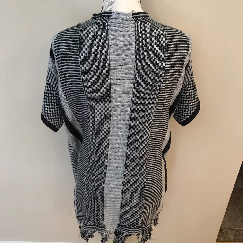 Patterned Fringe Sweater - Picture 3 of 5